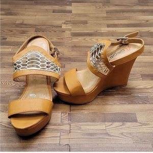 DbDk Wedge High Heels Size 7.5